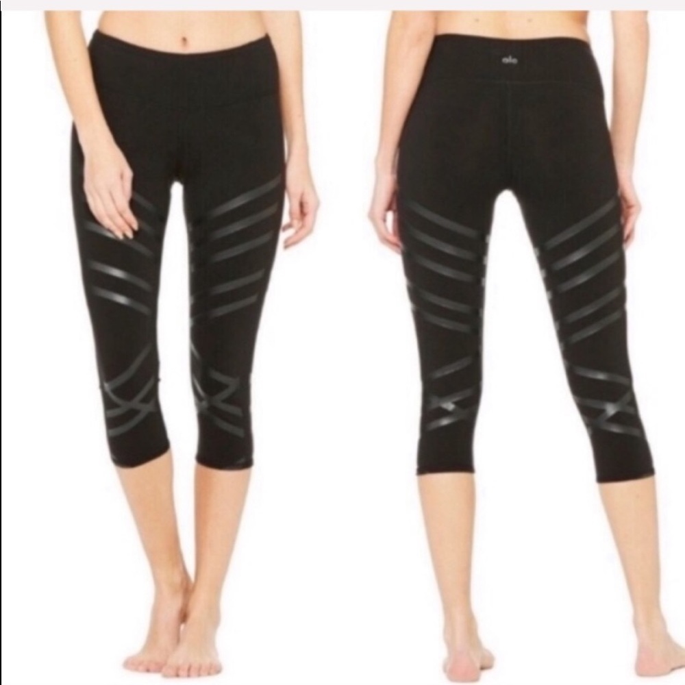 ALO Yoga Black Lineal Cropped Leggings Size S - Picture 3 of 7